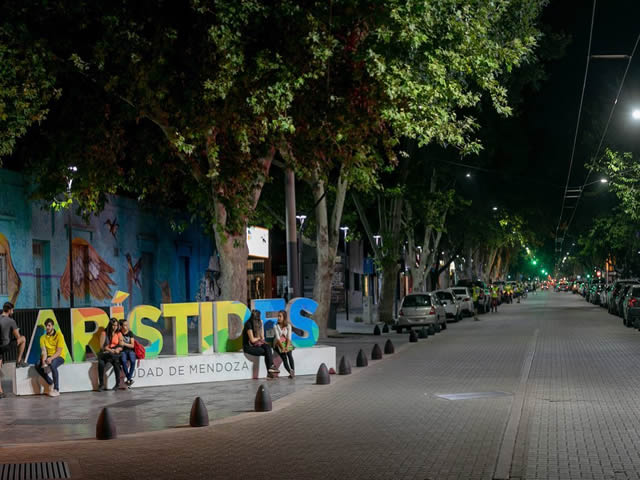 Calle Aristides Quinta Seccion Capital Mendoza Argentina