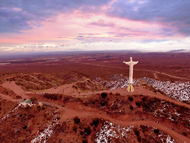 Foto: Biencuyano.com El Cristo Tupungato Mendoza Argentina